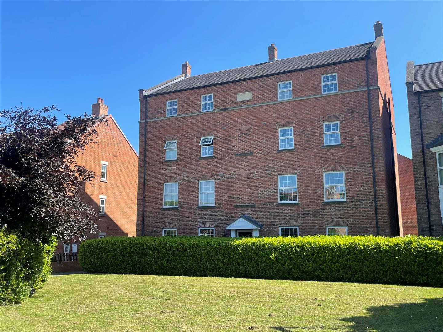 Station Road Thirsk and Northallerton Estate Agents, house and